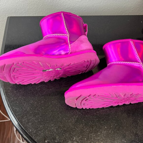 UGG Australia Classic Mini Boots Women's Holographic Hot Pink Size 5 - Picture 4 of 14